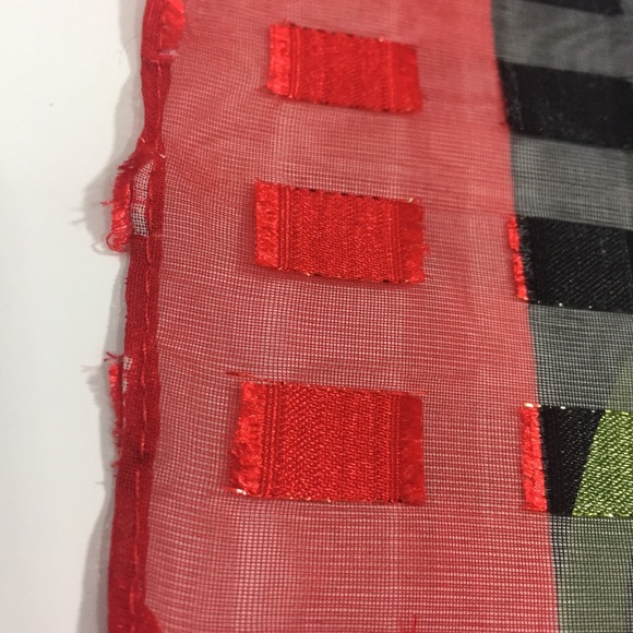 Scarf Multicolored Flowers Red Black Purple Yellow - Picture 13 of 15